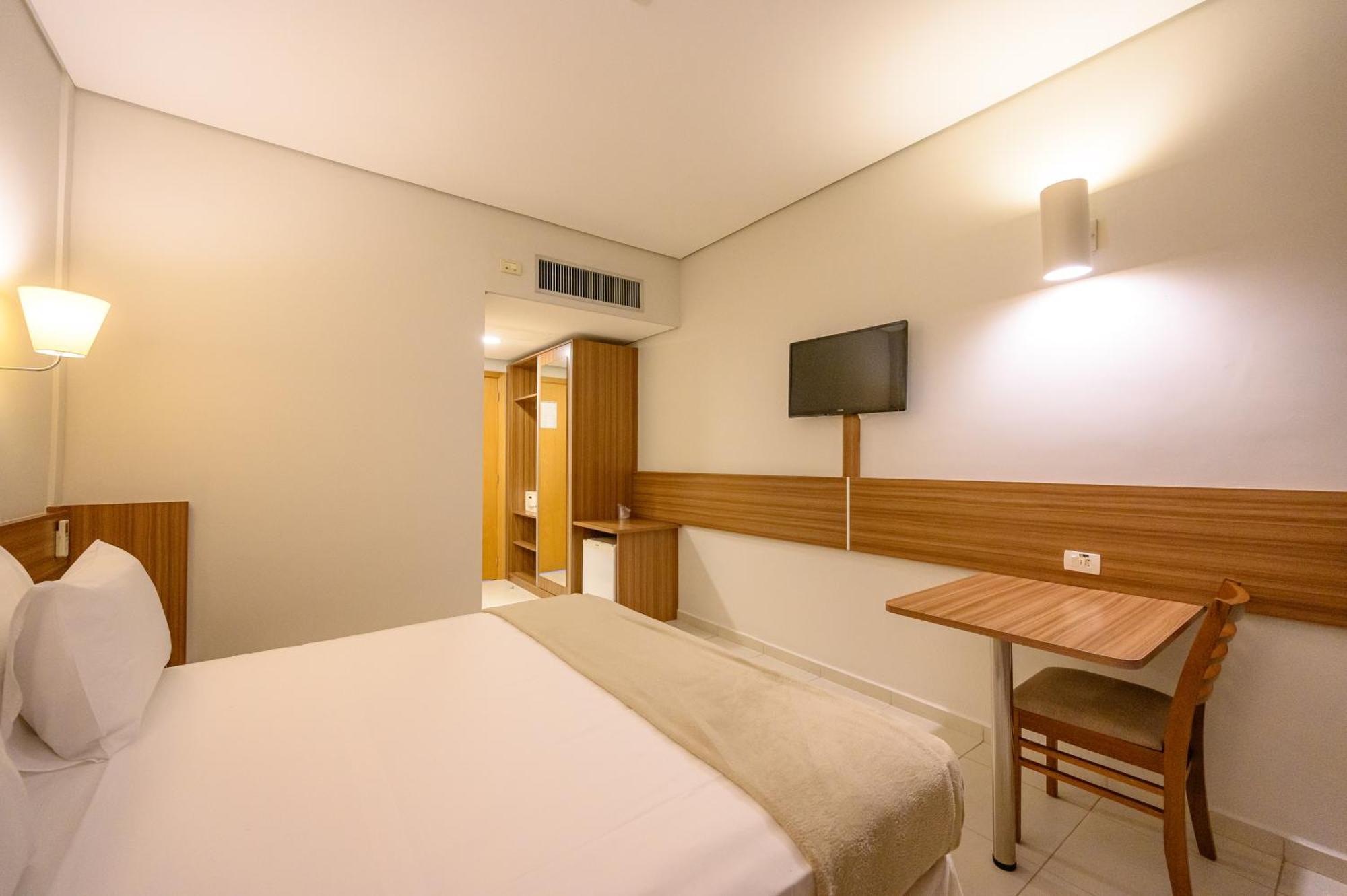 סלטו Unihotel Salto מראה חיצוני תמונה