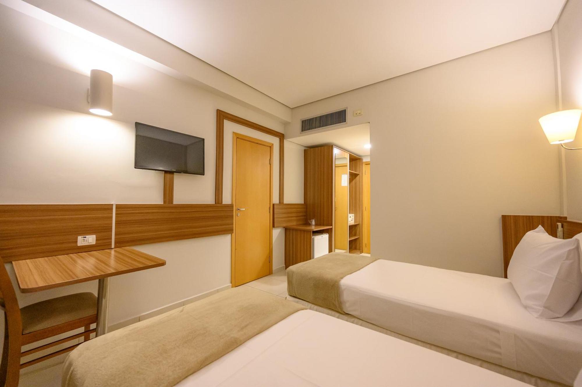 סלטו Unihotel Salto מראה חיצוני תמונה