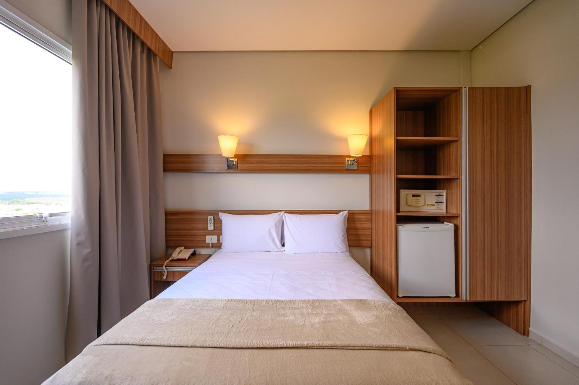 סלטו Unihotel Salto מראה חיצוני תמונה